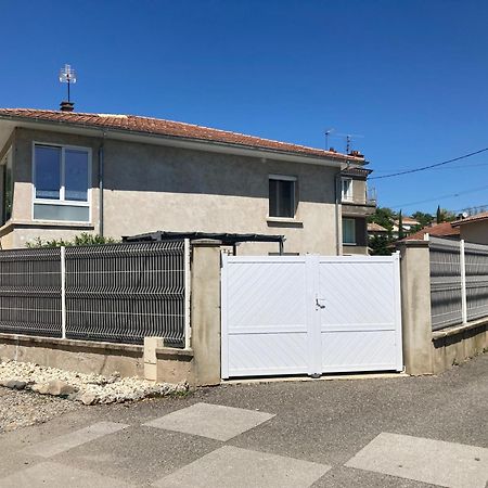 Отель Chez Val Et Phil La Voulte-sur-Rhone Экстерьер фото