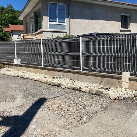 Отель Chez Val Et Phil La Voulte-sur-Rhone Экстерьер фото